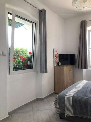 Апартаменты Apartman Mirjana Биела Апартаменты с видом на море-62